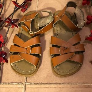 Saltwater sandals